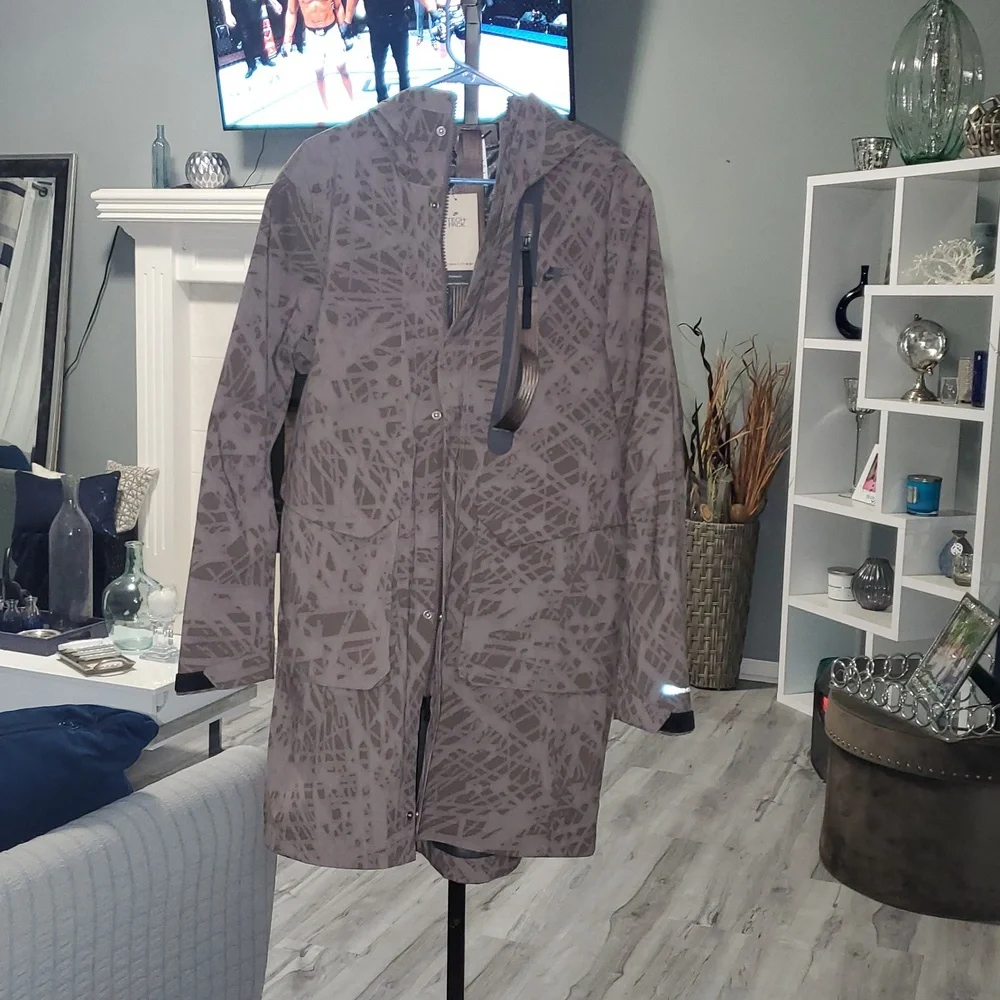NWT NIKE TECH PACK - Picture 8 of 16
